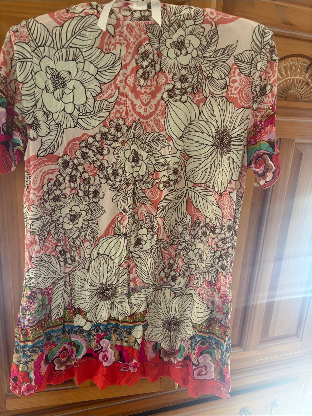 Johnny Was Floral Print Short-Sleeve Top in Coral and White - Picture 4 of 5